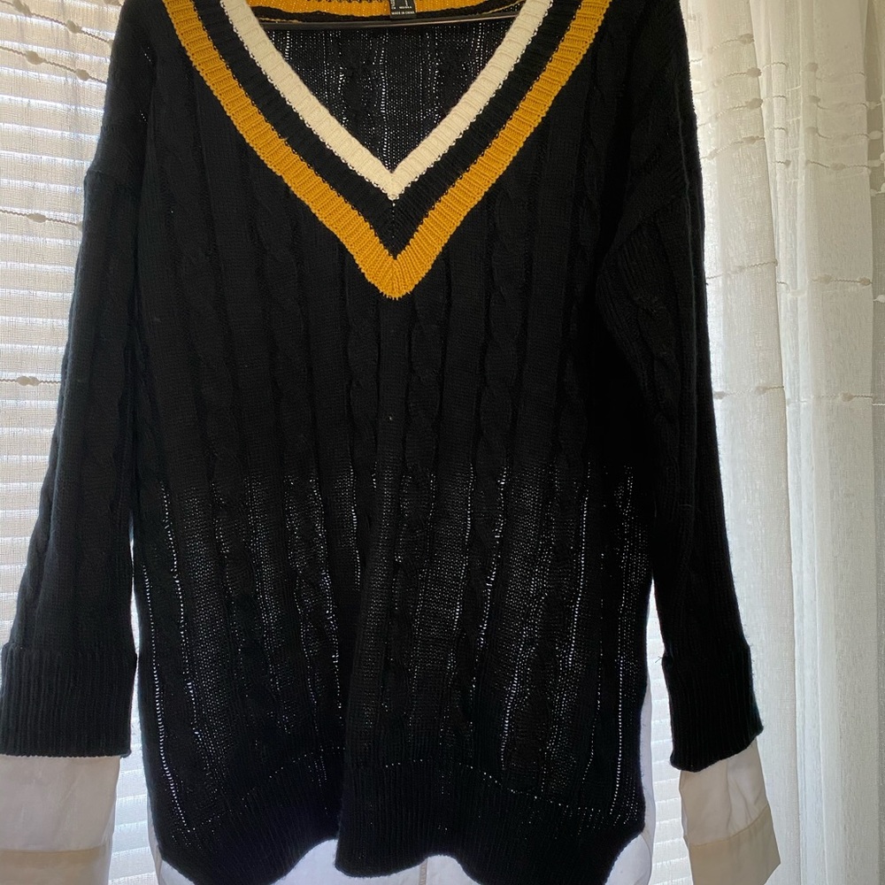 Comfy sweater Size M